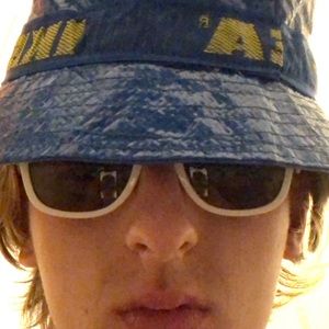 Meet your Posher, Dylan